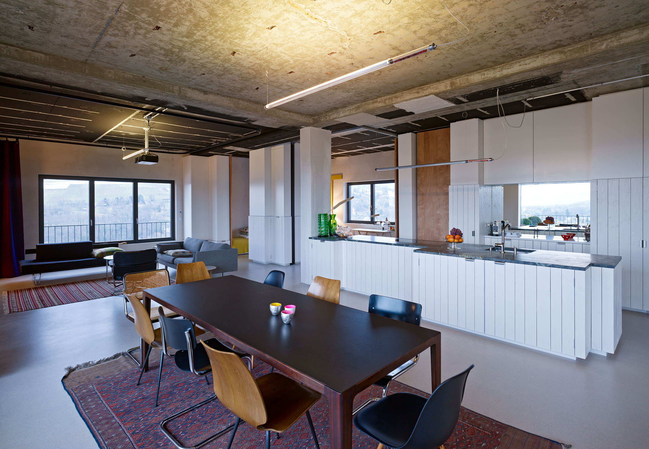 E12412 036539p j2560